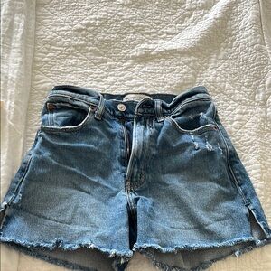 Abercrombie and Fitch Mom Short XXS